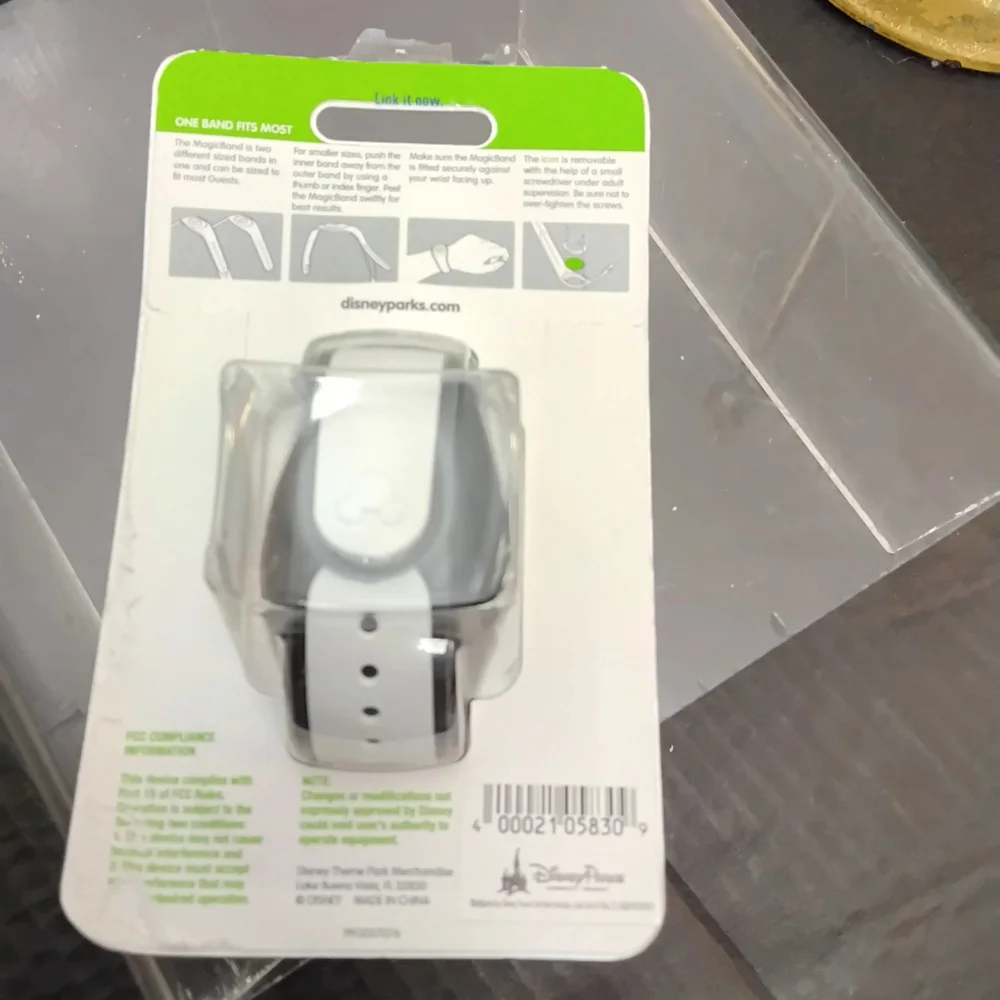 Disney magicband2 featuring